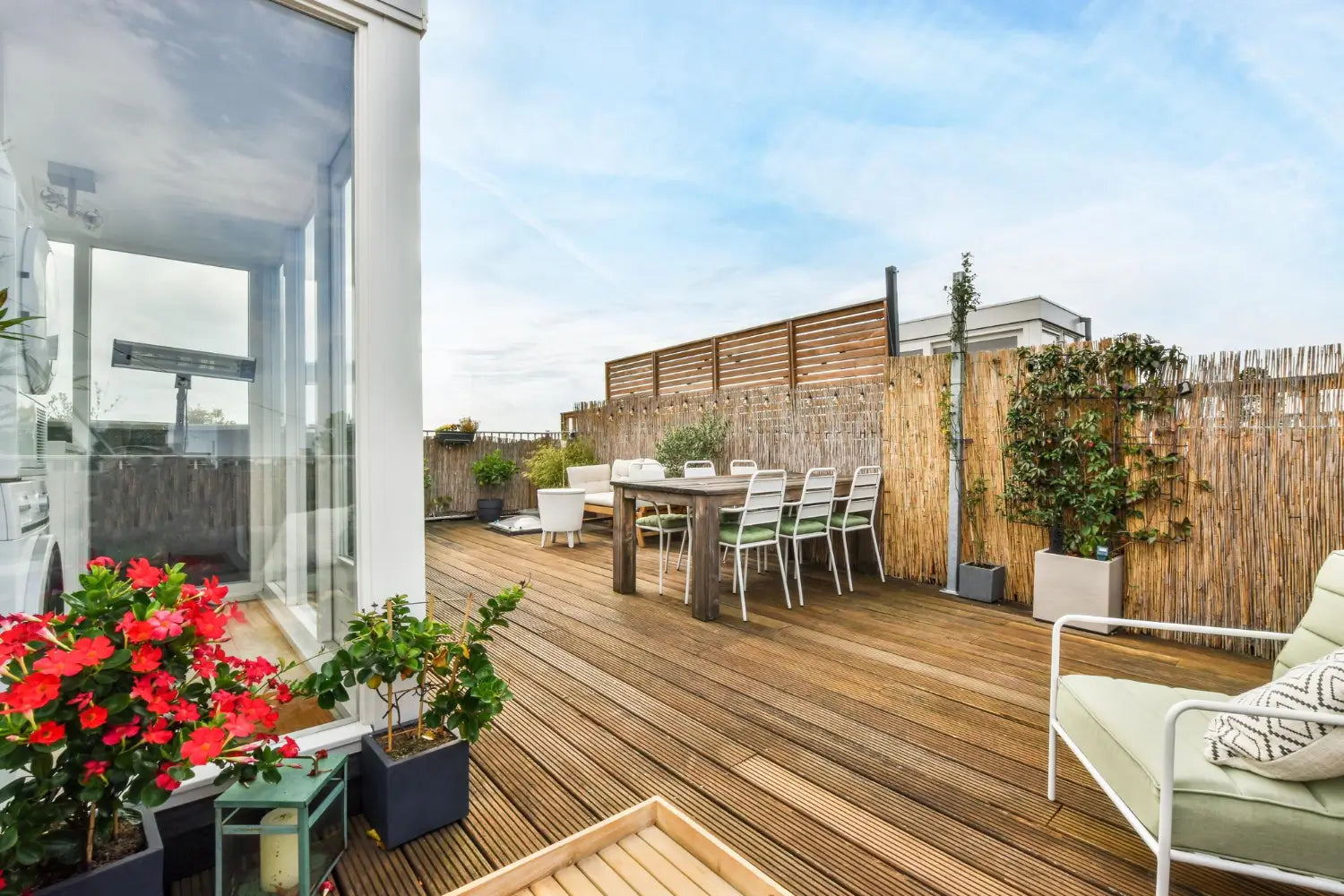Deck the Halls (Outdoor Style): A Guide to Creating Your Perfect Deck